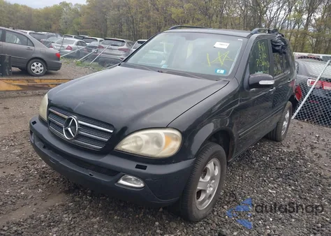 2002 Mercedes-Benz Ml 500 z USA, uszkodzony, nr VIN 4JGAB75E12A332744